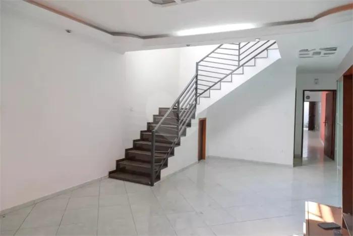 Casa à venda com 3 suítes em Vila Flórida, Guarulhos - SP