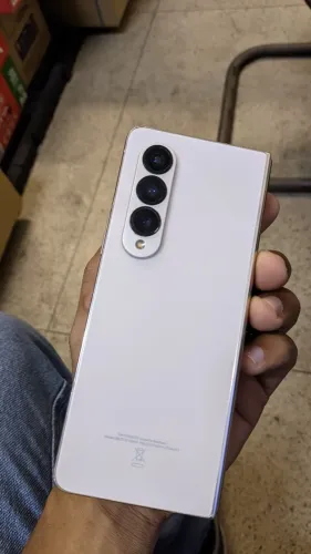 Samsung Galaxy Z Fold 4