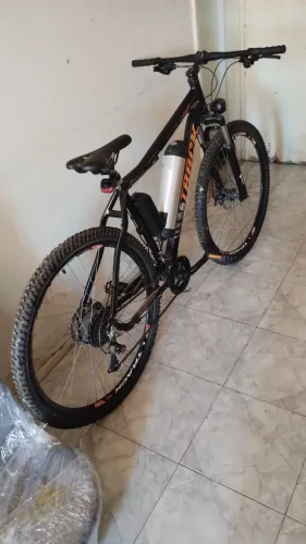 Bicicleta semi eletrônica impulsiva