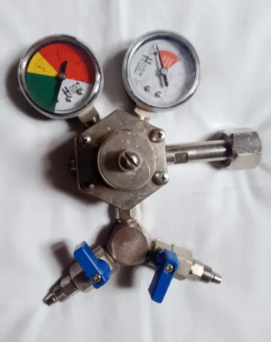 REGULADOR DE PRESSÃO CO2 Z. TECH 2 VIAS DUPLA SAÍDA CHOPEIRA CHOPP CERVEJA ARTESANAL