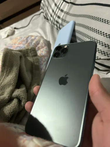 Vendo ou troco iPhone 11pro max
