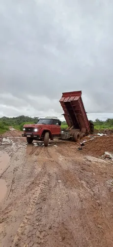 Vende-se caçamba chevrolet d60