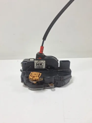 Fechadura Porta Dianteira Esquerda Chevrolet Tracker 2015/17