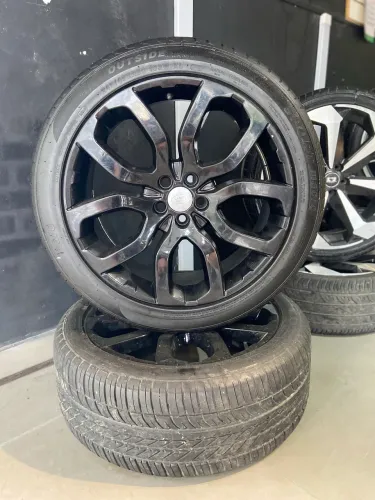 Jogo de Rodas Aro 20 Estilo Land Rover + Pneus 245/45R20
