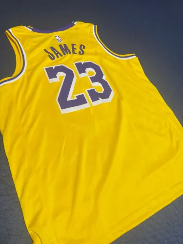 Camisa Lakers Oficial Comprada na Pensilvânia