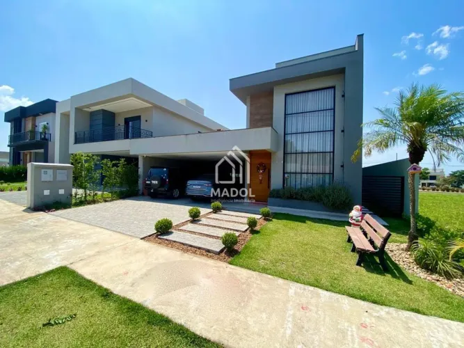 Casa em condomínio à Venda em Jardim Carvalho, Ponta Grossa - PR
