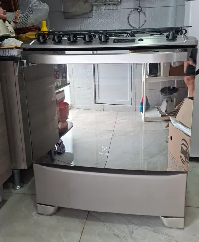 Fogão electrolux 05 bocas Espelhada