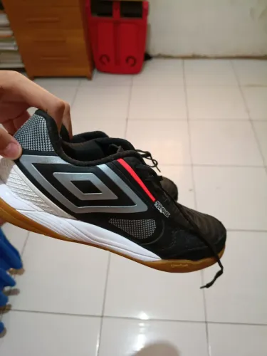 Chuteira futsal pro 5