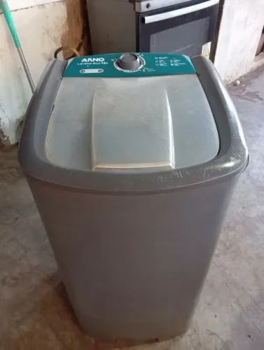 Vendo essa máquina Arno de 10 kilos
