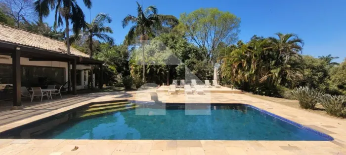 Locação anual disponível em Terras de São José I, 5 suítes, piscina aquecida, Gourmet comp