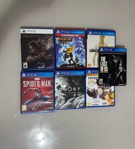 Vendo jogos de ps4