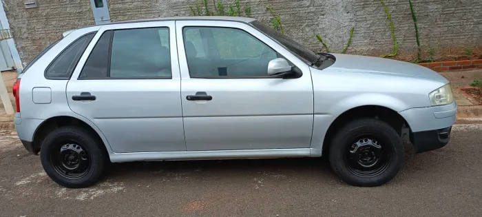 Volkswagen Gol Geração IV Titan 1.0 8V Total Flex Mec. 4P 2010