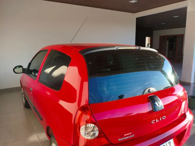 Renault Clio Hi-flex 1.0 16V 3P 2012