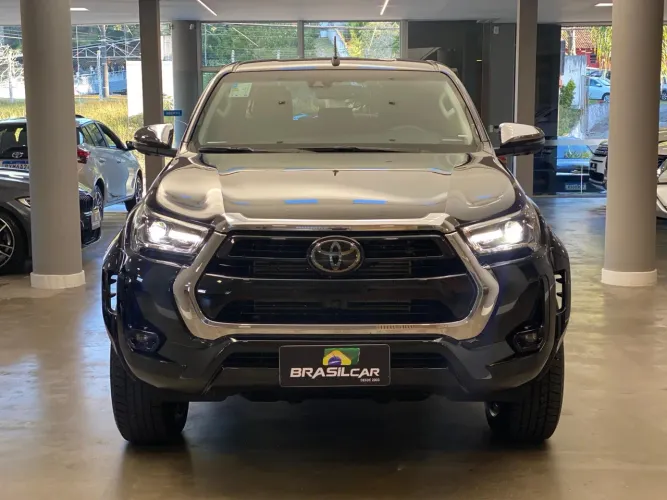 Toyota Hilux CD SRX Plus 4X4 2.8 TDI Die. Aut. 2024