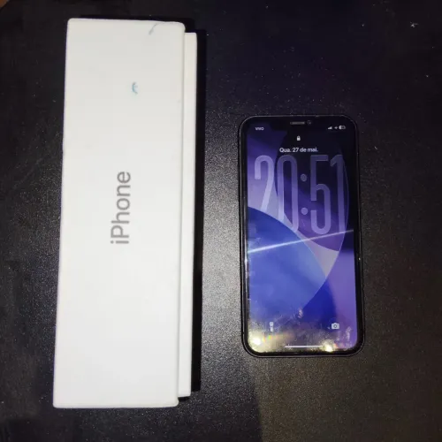 VENDO IPHONE 11 64GB