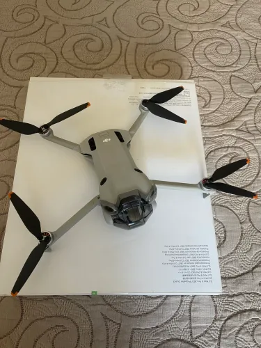 Drone Mini 4 pro semi novo com protetor de hélices