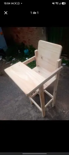 Cadeira de alimentação rústica