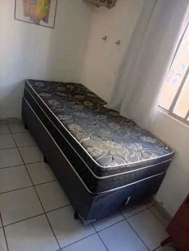 Cama solteiro disponível