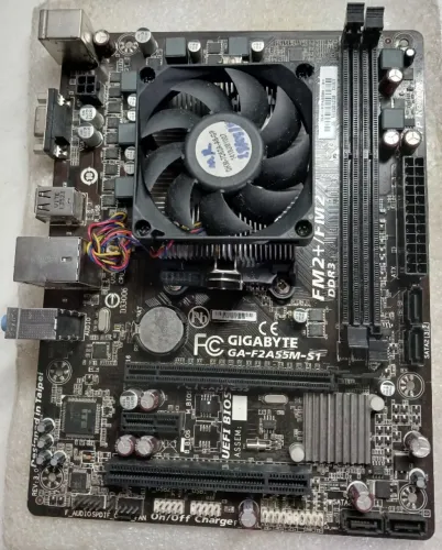 Placa Mãe Amd Gigabyte Ga-f2a55m-s1 Socket Fm2+ Com processador