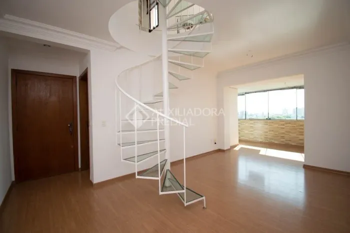 Cobertura Semimobiliada para Aluguel, 174 m², 3 Quartos (1 Suíte), Piscina Privativa, 2 Va