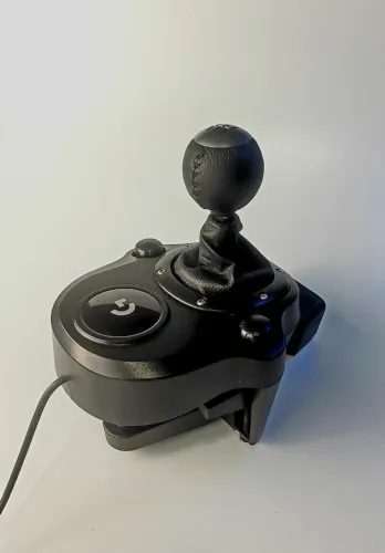 Cockpit Logitech G29 + Câmbio + Suporte | Imersão Total PS5/PS4/PC | Completo