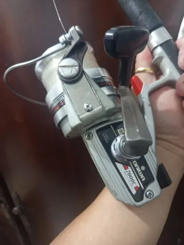 Molinete daiwa 7000