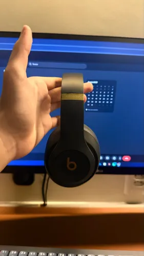 Fone de ouvido Beats Studio 3 wireless Cinza-Chumbo com Dourado