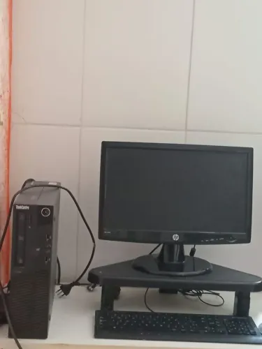 Computado completo para uso ou para reutilização das peças.