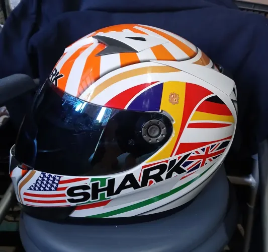 Capacete shark