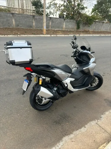 Adv 160 2025/26 impecável unico dono