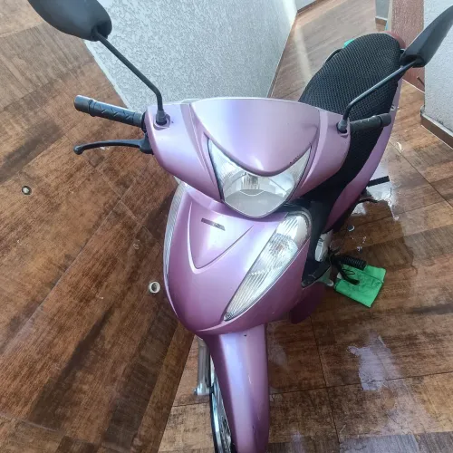 Venda de Moto biz Rosa