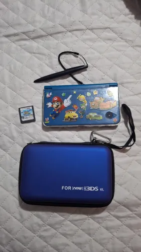Nitendo dsi xl em perfeito estado.