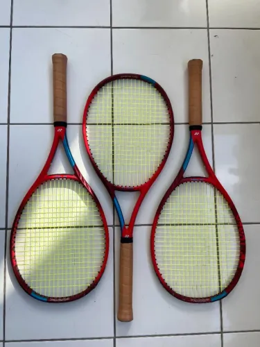 3 Trio De Raquetes Yonex Vcore 98 - L3 2021 16x19 305g Vermelho L3