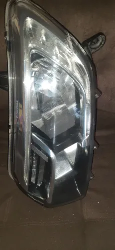 Vendo esse farol esquerdo do logan 1.6 2020 