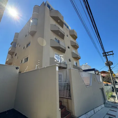 Apartamento para locação em Vinhedo-SP, bairro Santa Rosa: 2 quartos, 1 suíte, 1 sala, 2 b