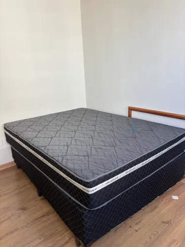 Cama Box Casal + Colchão Umaflex - Ótimo Estado