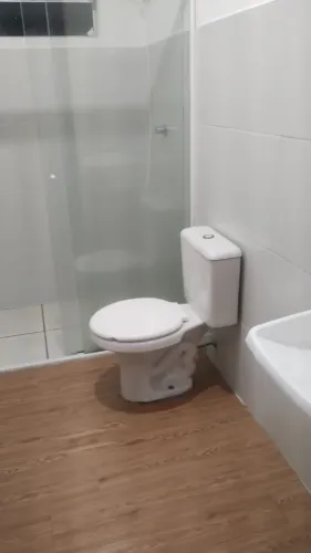 Alugo kitnet atrás Ailos água verde