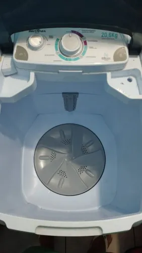 Vendo tanquinho da Britânia de 20,06 kl