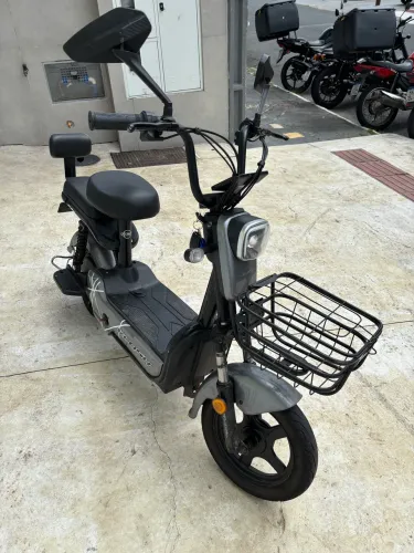 Scooter Elétrica Klosh Ravi