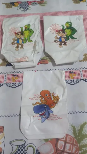 Boia infantil de braços e pernas 2 kits + 1 peça única brinde usada.