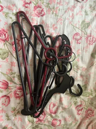 Kit com 10 cabides