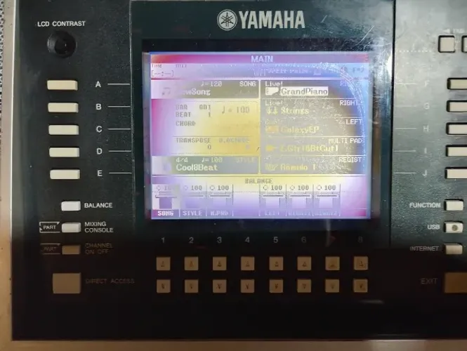 Teclado Yamaha PSR S710