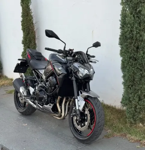 KAWASAKI Z900 2023