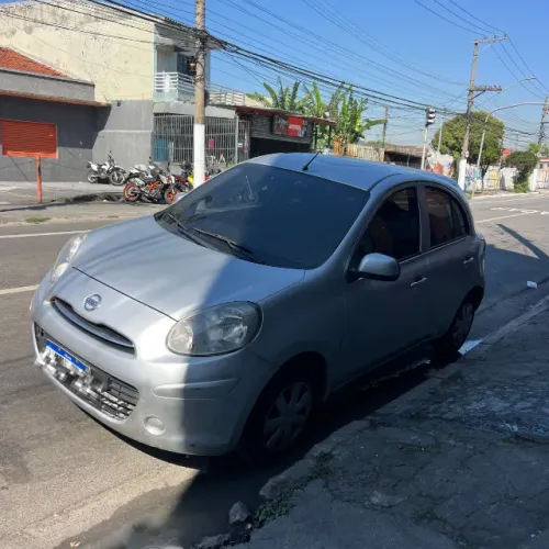Nissan March S 1.0 16V Flex Fuel 5P 2013