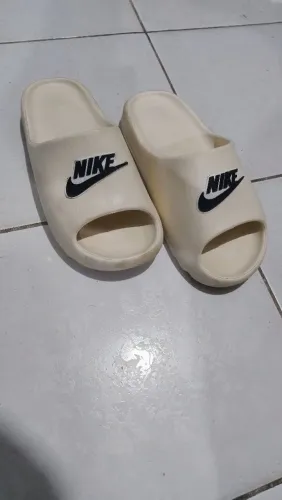 Chinelo Nike