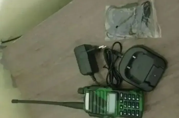 Rádio comunicador baoofeng novo camuflado