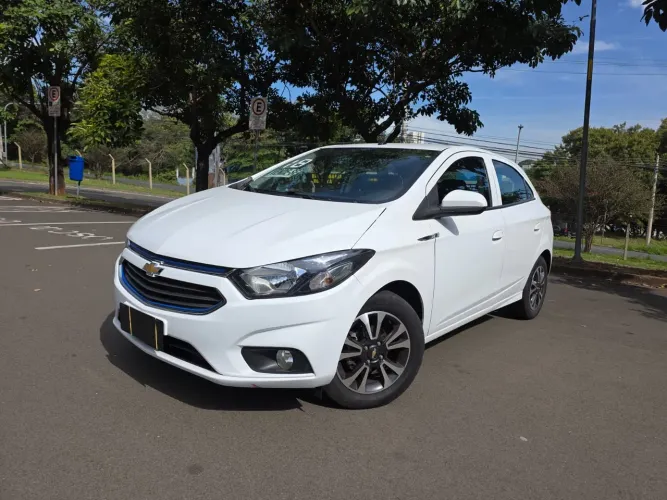 Chevrolet Onix Hatch LT 1.0 8V Flex Mec. 4P 2018
