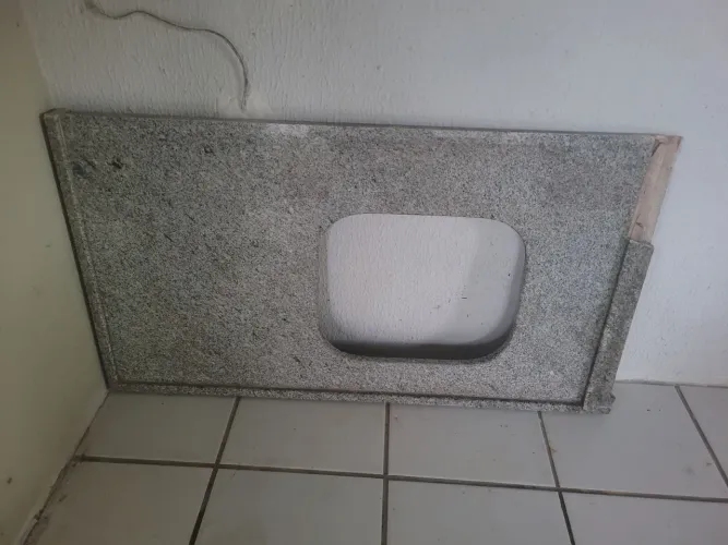Bancada de granito p/ pia de cozinha
