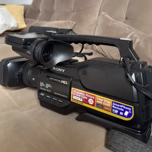 Filmadora Sony HXR MC2500