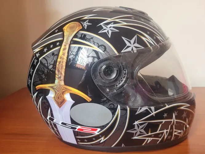 Capacete LS2 TAM 56.